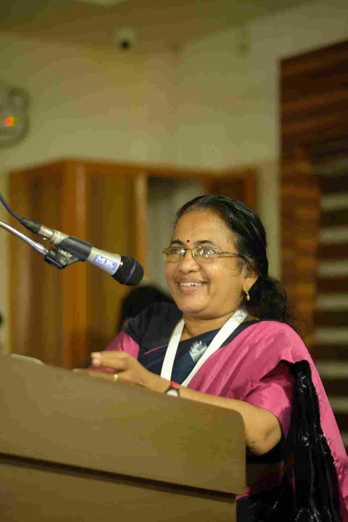 Dr.Vasanthi V
